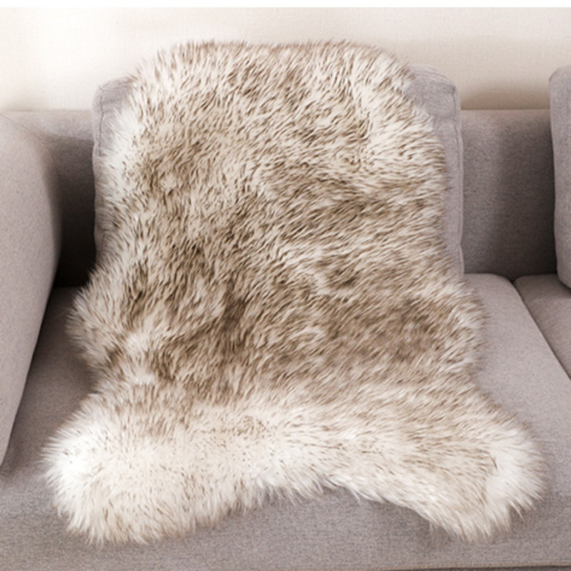 นุ่มขนสัตว์ประดิษฐ์ Sheepskin  - Cowhide Rug Faux บทวิจารณ์และราคา
