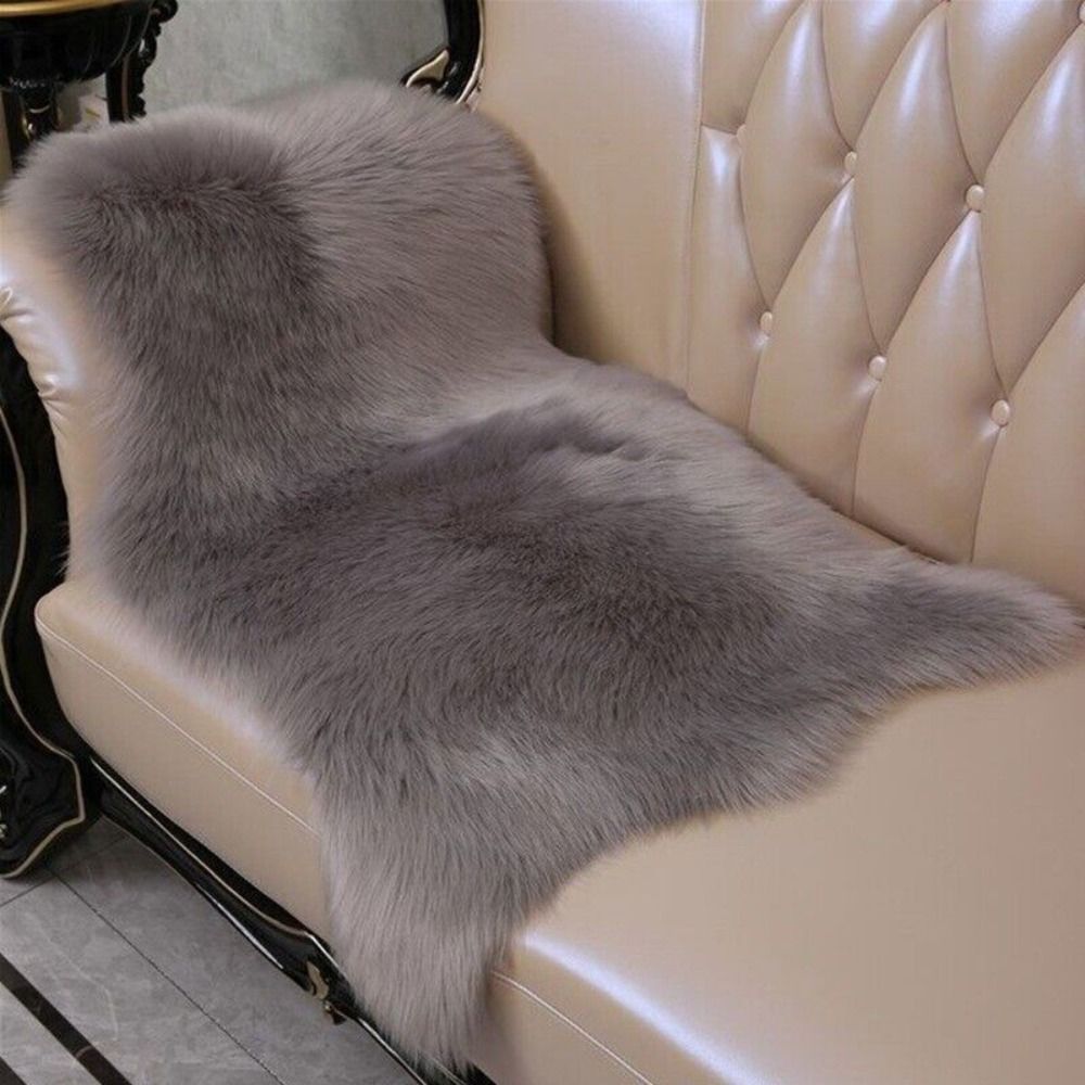 พรมขนสัตว์เทียมกันลื่น นุ่มฟู  - Cowhide Rug Faux บทวิจารณ์และราคา